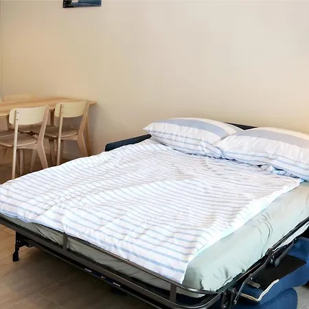 Apartment Neuf T2 50m2 Calme Et Spacieux Pres De La Et Golf Avec Grand Balcon Prive *